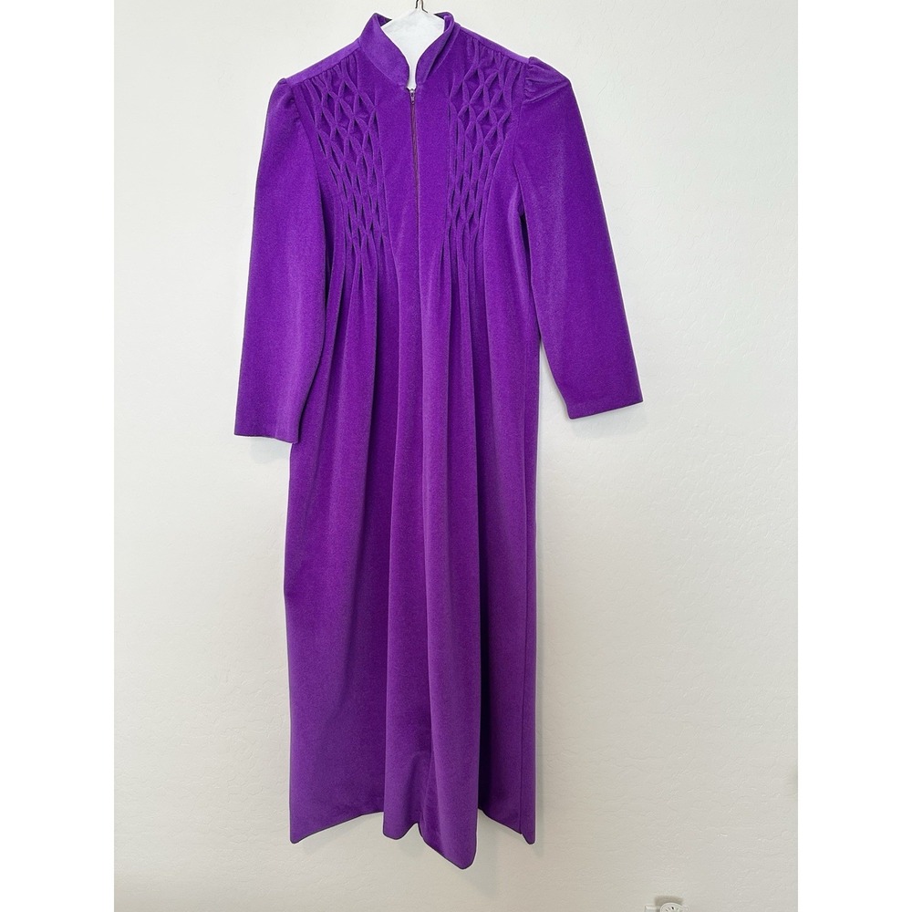 Vintage Lounge‎ Crest Velour Royal Purple Robe size S 10